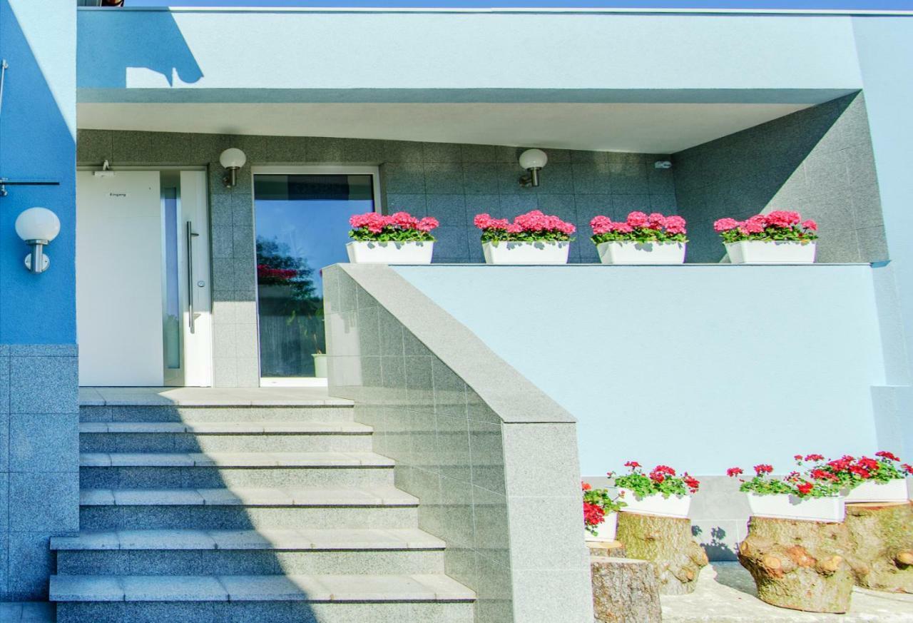 ホテル S-Hof Sonnenbühl エクステリア 写真